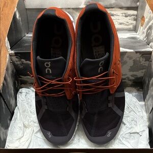 On Cloud 5 Men’s US Size 12 Iron/Hay Charcoal Orange Running Shoes NIB/EUC